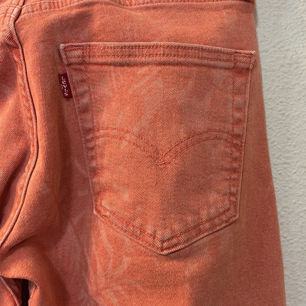 Levi's Coral Leaf Print Denim Jeans - Picture 5 of 8